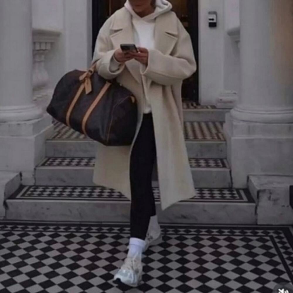 Zara stunning Oversized cream Coat Pockets M Christmas winter coat like new - Picture 2 of 16